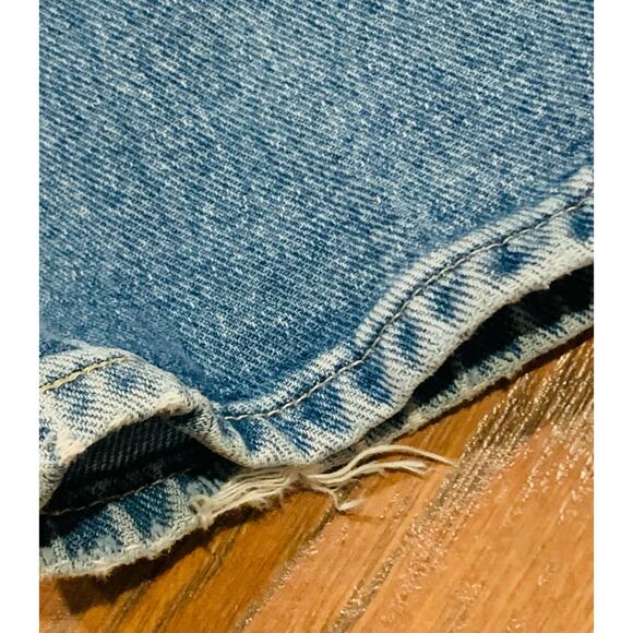 St Johns Bay Womens Jeans 12P Petite Light Wash Relaxed Fit Straight Leg Mom - Picture 3 of 10